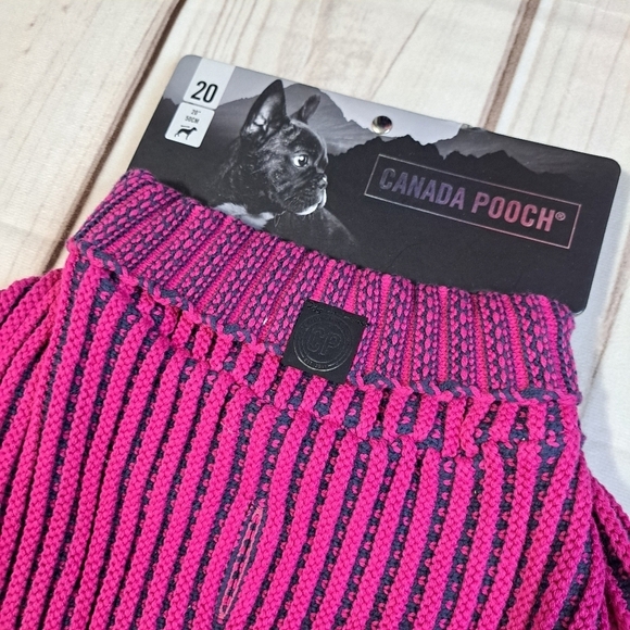 Canada Pooch Icon Striped Dog Sweater Size 20 Two Toned Knit - Picture 4 of 8